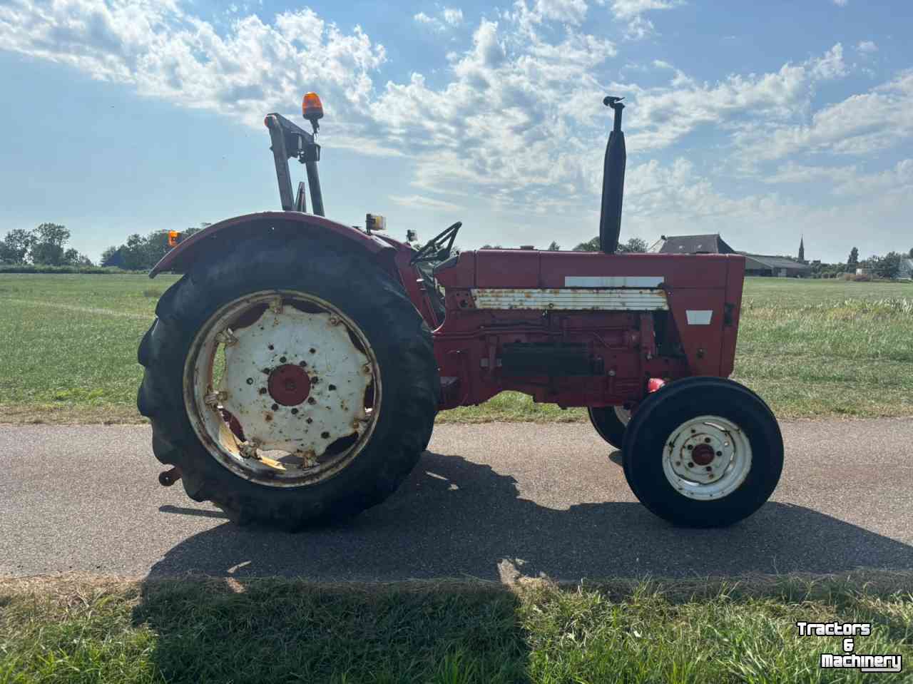 Tractor / Trekker International 624