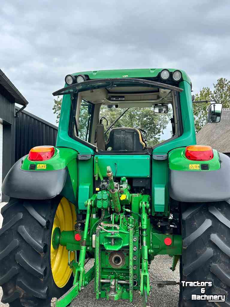 Tractor / Trekker John Deere 6220
