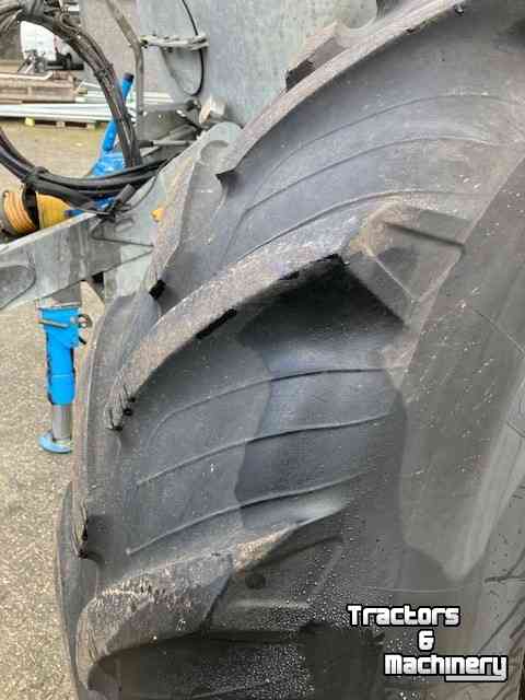 Wielen, Banden, Velgen & Afstandsringen Taurus 20.8 R 38