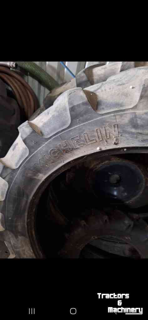 Wielen, Banden, Velgen & Afstandsringen Michelin 13.6-38