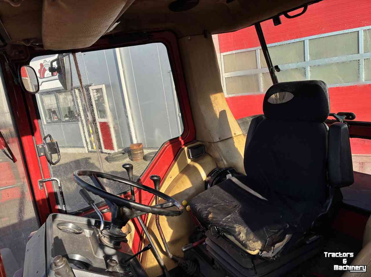 Tractor / Trekker International 845XL