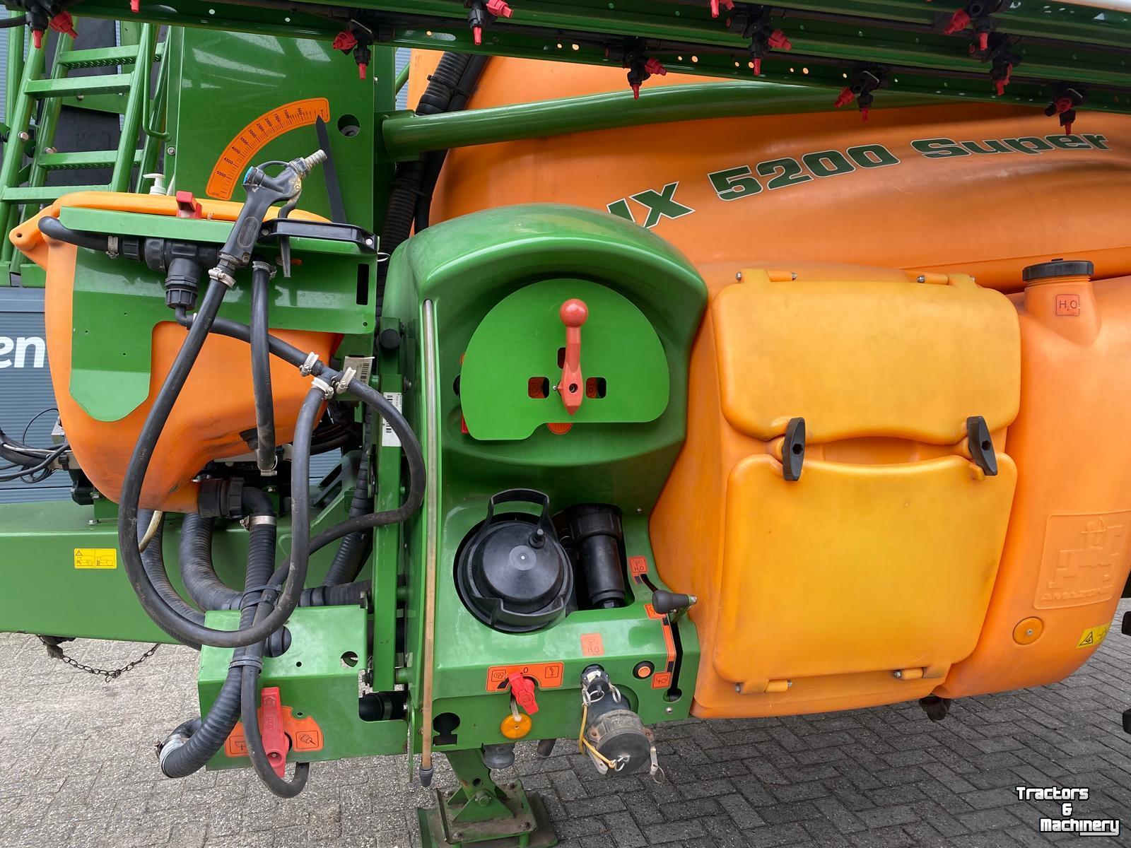 Gedragen Veldspuit Amazone UX 5200 