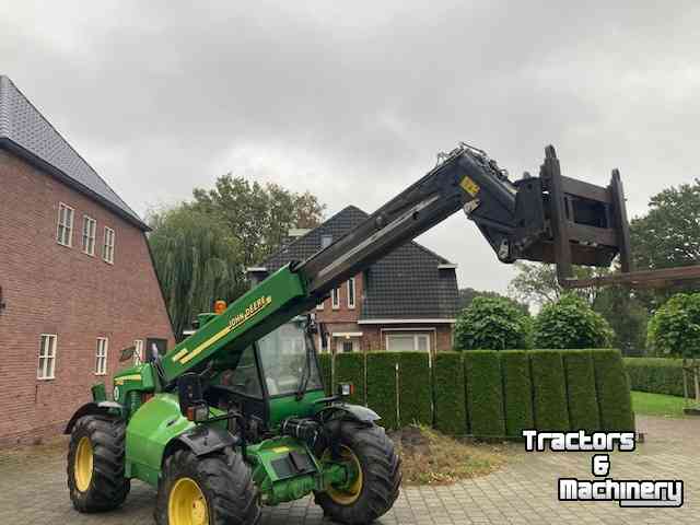 Shovel / Wiellader / Kniklader John Deere 3400
