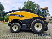 Veldhakselaar New Holland FR 700 hakselaar