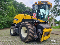 Veldhakselaar New Holland FR 700 hakselaar