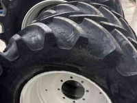 Wielen, Banden, Velgen & Afstandsringen BKT 710/60 R38 + 600/60 R28 op velg
