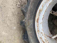 Wielen, Banden, Velgen & Afstandsringen Taurus 11.2 r 24