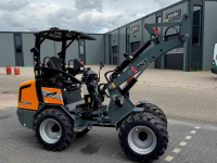 Shovel / Wiellader / Kniklader Giant G2500 HD X-tra