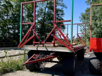Vierwielige wagen / Landbouwwagen  Balenwagen