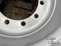 Wielen, Banden, Velgen & Afstandsringen Vredestein 650/40 R22.5 Flotation Trac