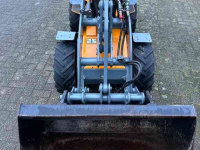 Shovel / Wiellader / Kniklader Giant D254SW