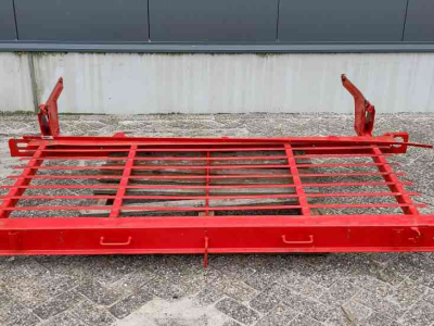 Diverse gebruikte onderdelen Pottinger frame dwarsafvoerband