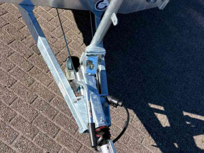 Auto-aanhangwagen t/m 3500 Kg Hapert Plateauwagen Azure H2 2700 KG Torsievering