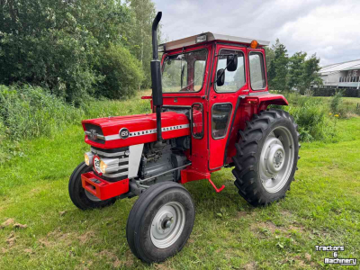 Tractor / Trekker Massey Ferguson 155 2WD Tractoren