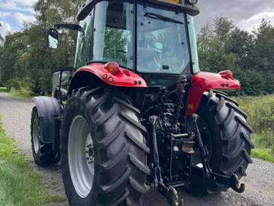Tractor / Trekker Massey Ferguson 5435 Speedshift Tractoren