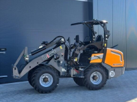 Shovel / Wiellader / Kniklader Giant G2700