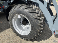 Shovel / Wiellader / Kniklader Giant G2300 X-tra HD
