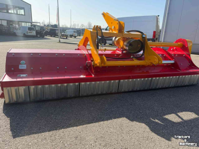 Klepelmaaier INO Dominator 310