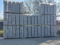 Overige machines en toebehoren voor werkplaats en erf  Stabelbare Opslagrekken,Efficient en Ruimtebesparend!