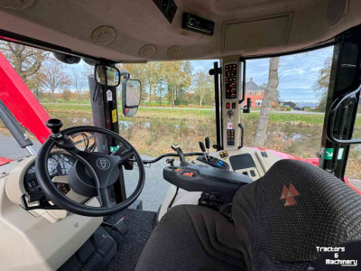 Tractor / Trekker Massey Ferguson 7715S Dyna-6 Efficient Tractoren