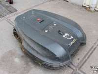 Zitmaaier  Wiper Yard 101S (Ambrogio Niko Zucchetti) robotmaaier grasmaaier maaimachine