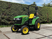 Smalspoor tractor John Deere 2032R