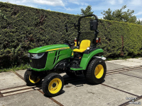 Smalspoor tractor John Deere 2032R