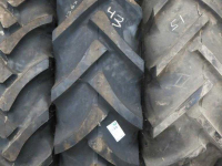 Wielen, Banden, Velgen & Afstandsringen  13.6R28 BKT TR135 nieuw