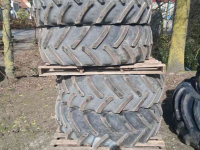 Wielen, Banden, Velgen & Afstandsringen BKT 450/85R38
