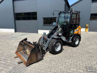 Shovel / Wiellader / Kniklader Giant G2500 HD X-TRA. Bak en Lepels, Vol cabine, 208 uur.