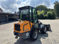 Shovel / Wiellader / Kniklader Giant G2500 HD X-TRA. Bak en Lepels, Vol cabine, 208 uur.