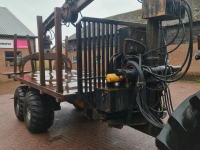 Bomenuitrijwagen Valtra 6550 + MOHEDA UITRIJWAGEN