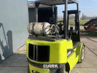 Heftruck Clark CGP 25
