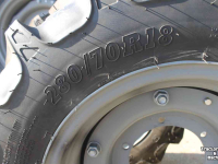 Wielen, Banden, Velgen & Afstandsringen BKT 280/70R18 Agrimax RT765 trekkerbanden tractorbanden wielen/velgen