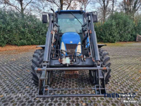 Tractor / Trekker New Holland TL 90 + Voorlader / Frontlader