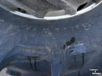 Wielen, Banden, Velgen & Afstandsringen New Holland 420/70r30 en 300/70r20