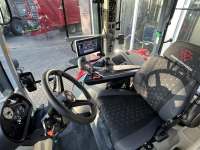 Tractor / Trekker Massey Ferguson 5S.145 EXCLUSIVE DYNA VT
