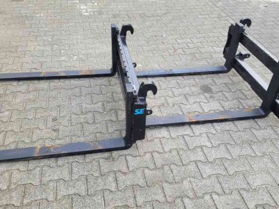Front-laders / Frontlader / Voorlader  SE palletvorken vorkenbord Palettengabel