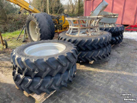 Wielen, Banden, Velgen & Afstandsringen Continental 320/90R32 en 340/85R48