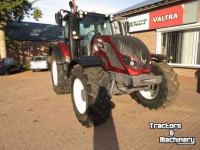 Tractor / Trekker Valtra T174 VERSU Tractor