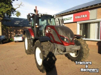 Tractor / Trekker Valtra T174 VERSU