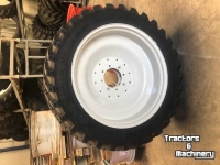 Wielen, Banden, Velgen & Afstandsringen Alliance 270/95 R54 VF banden op velg