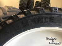 Wielen, Banden, Velgen & Afstandsringen Alliance 270/95 R54 VF banden op velg