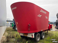 Voermengwagen Vertikaal Trioliet Solomix 2 VLHT