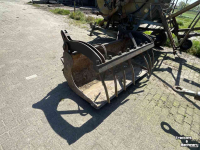 Voorladerbak  Knijpbak