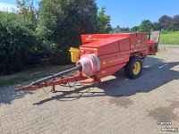Persen / Balenpers / Pakkenpers New Holland Hyliner 387 balenpers