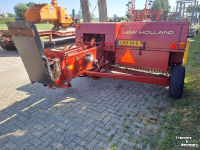 Persen / Balenpers / Pakkenpers New Holland Hyliner 387 balenpers