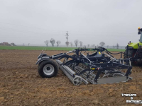 Zaaibed-combinatie / Zaaibedbereider Agro-Tom zaaibedcombinatie  compactor  UPH