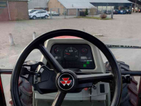 Tractor / Trekker Massey Ferguson 5465 Dyna4