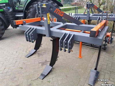 Woeler / Diepwoeler / Voorzetwoeler Mandam MG 3 2000